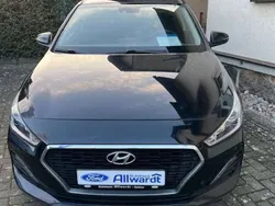 Phantom black / mic Gebraucht 2019 Hyundai i30 YES! Kleinwagen | 12.980 € (Guter Preis)