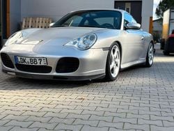 Silber Gebraucht 2003 Porsche 911 Carrera 4S Coupé | 53.000 €