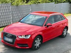 Rot Gebraucht 2014 Audi A3 Sportback Limousine | 10.000 € (Guter Preis)