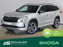 Brilliantsilber Neu 2025 Skoda Kodiaq SportLine SUV | 49.700 € (Fairer Preis)