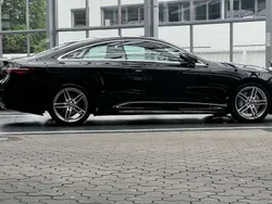 Schwarz Gebraucht 2019 Mercedes E300 Coupé | 41.500 €