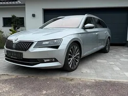 Silber Gebraucht 2016 Skoda Superb LAURIN & KLEMENT Kombi | 18.990 € (Fairer Preis)