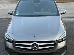 Grau Gebraucht 2019 Mercedes B180 Van / Kleinbus | 19.750 € (Guter Preis)