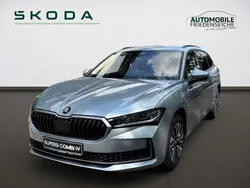 Grau Neu 2025 Skoda Superb Selection Kombi | 47.390 € (Etwas zu teuer)