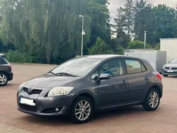 Grau Gebraucht 2008 Toyota Auris Kombi | 3.500 € (Fairer Preis)