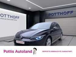 Schwarz Gebraucht 2020 VW Golf VII Style Limousine | 21.977 € (Fairer Preis)