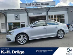 Silber Gebraucht 2015 VW Jetta Comfortline Limousine | 12.780 € (Etwas zu teuer)