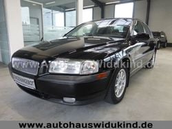 Schwarz Gebraucht 2001 Volvo S80 Limousine | 6.990 € (Teuer)