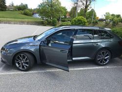 Grau Gebraucht 2018 Skoda Superb SportLine Kombi | 21.900 € (Fairer Preis)