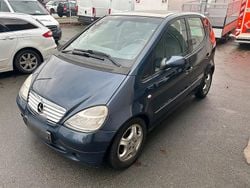 Grau Gebraucht 2002 Mercedes A160 Avantgarde Kleinwagen | 990 € (Guter Preis)