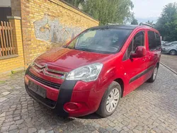 Rouge lucifer Gebraucht 2010 Citroën Berlingo Van / Kleinbus | 5.399 € (Etwas zu teuer)