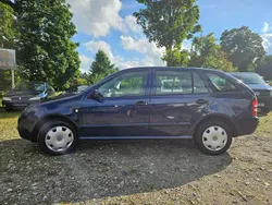 Pazificblue Gebraucht 2002 Skoda Fabia Comfort Kombi | 2.100 €