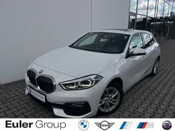 Weiss Gebraucht 2021 BMW 118 Sport Line Kleinwagen | 19.899 € (Guter Preis)