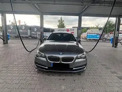 Grau Gebraucht 2016 BMW 520 Comfort Edition Kombi | 14.400 € (Etwas zu teuer)