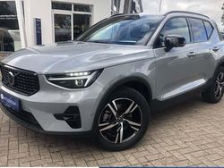 Grau Gebraucht 2025 Volvo XC40 Plus SUV | 37.144 € (Guter Preis)