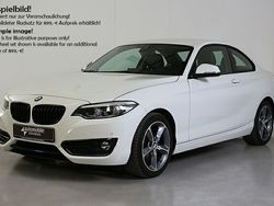 Weiß Gebraucht 2020 BMW 220 Sport Line Coupé | 26.430 € (Etwas zu teuer)