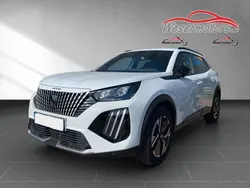 Weiss Gebraucht 2024 Peugeot 2008 Allure SUV | 21.690 € (Guter Preis)