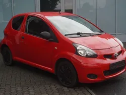 Rot Gebraucht 2010 Toyota Aygo Basis Kleinwagen | 1.799 € (Fairer Preis)