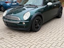 Grün Gebraucht 2004 Mini Cooper Coupé Coupé | 2.350 € (Guter Preis)