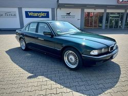Grün Gebraucht 1996 BMW 728 Limousine | 18.900 €