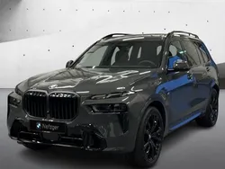 Grau Gebraucht 2025 BMW X7 Shadowline SUV | 115.303 € (Guter Preis)