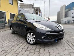 Grau Gebraucht 2011 Peugeot 206+ Kleinwagen | 2.699 €
