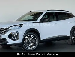 Weiß Gebraucht 2024 Peugeot 2008 Allure SUV | 27.970 € (Teuer)