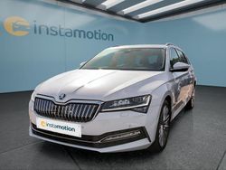 Weiß Gebraucht 2021 Skoda Superb Kombi | 25.749 € (Fairer Preis)