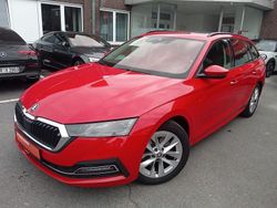 Rot Gebraucht 2021 Skoda Octavia First Edition Kombi | 18.880 € (Fairer Preis)