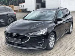 Schwarz Gebraucht 2022 Ford Focus Cool & Connect Kombi | 18.950 € (Superpreis)