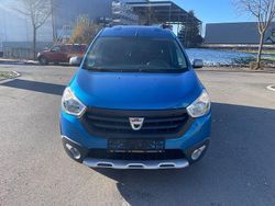 Blau Gebraucht 2015 Dacia Dokker Stepway Kombi | 8.999 € (Teuer)