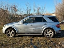 Grau Gebraucht 2008 Mercedes ML320 AMG SUV | 5.500 €