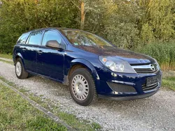 Royal blau (s2) Gebraucht 2010 Opel Astra Selection Kombi | 3.290 € (Superpreis)