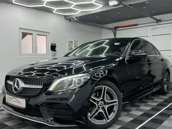 Schwarz Gebraucht 2019 Mercedes C180 AMG line Limousine | 27.950 € (Teuer)