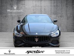 Grau Neu 2024 Maserati Ghibli Coupé | 119.544 €