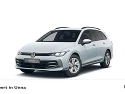Blau Gebraucht 2024 VW Golf VIII Life Kombi | 26.358 € (Guter Preis)