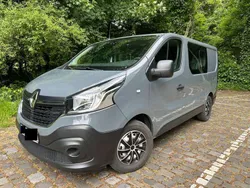 Grau Gebraucht 2021 Renault Trafic Komfort Van | 26.000 € (Teuer)