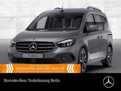 Grau Gebraucht 2023 Mercedes T180 Progressive Van / Kleinbus | 25.990 € (Fairer Preis)