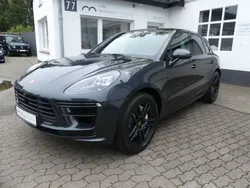 Grau Gebraucht 2020 Porsche Macan Turbo SUV | 57.990 € (Fairer Preis)