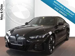 Saphirschwarz metallic Gebraucht 2024 BMW i4 M Sport Limousine | 62.990 €