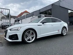 Gletscherweiss Gebraucht 2021 Audi A5 Sportback Business Limousine | 27.990 € (Guter Preis)