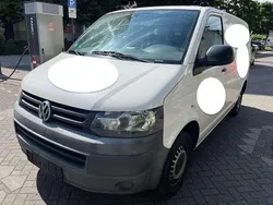 Candyweiß Gebraucht 2013 VW T5 Van | 3.990 € (Etwas zu teuer)