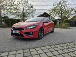 Rot Gebraucht 2014 Kia Ceed GT Coupé | 11.450 € (Etwas zu teuer)