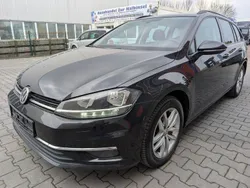 Schwarz Gebraucht 2017 VW Golf VII Kombi | 7.350 € (Fairer Preis)