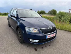 Pacificblau Gebraucht 2015 Skoda Octavia Ambition Kombi | 10.200 € (Guter Preis)