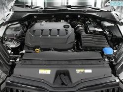 Brillantsilber metallic Gebraucht 2023 Skoda Octavia RS Kombi | 39.990 € (Etwas zu teuer)