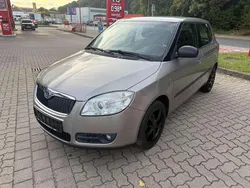Grau Gebraucht 2007 Skoda Fabia Limousine | 1.999 € (Guter Preis)