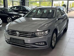 Moonstone gray Gebraucht 2023 VW Passat Kombi | 23.990 € (Fairer Preis)