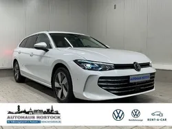 Oryxweiß perlmutteffekt Gebraucht 2024 VW Passat Business Kombi | 35.750 €