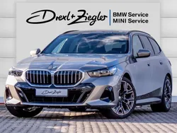 Oxidgrau metallic Gebraucht 2024 BMW 520 M Sport Kombi | 54.950 € (Superpreis)